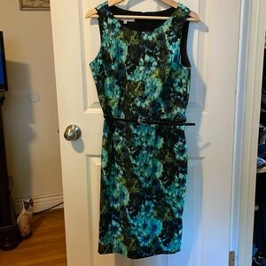 Aqua print dress. Top of dress is lined.